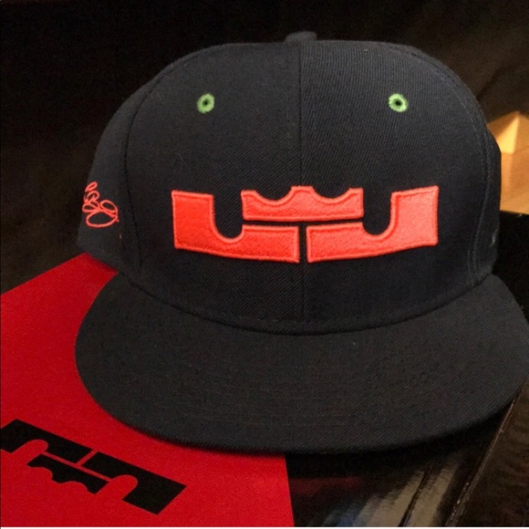 Lebron Baseball Cap - Picture 6 of 6